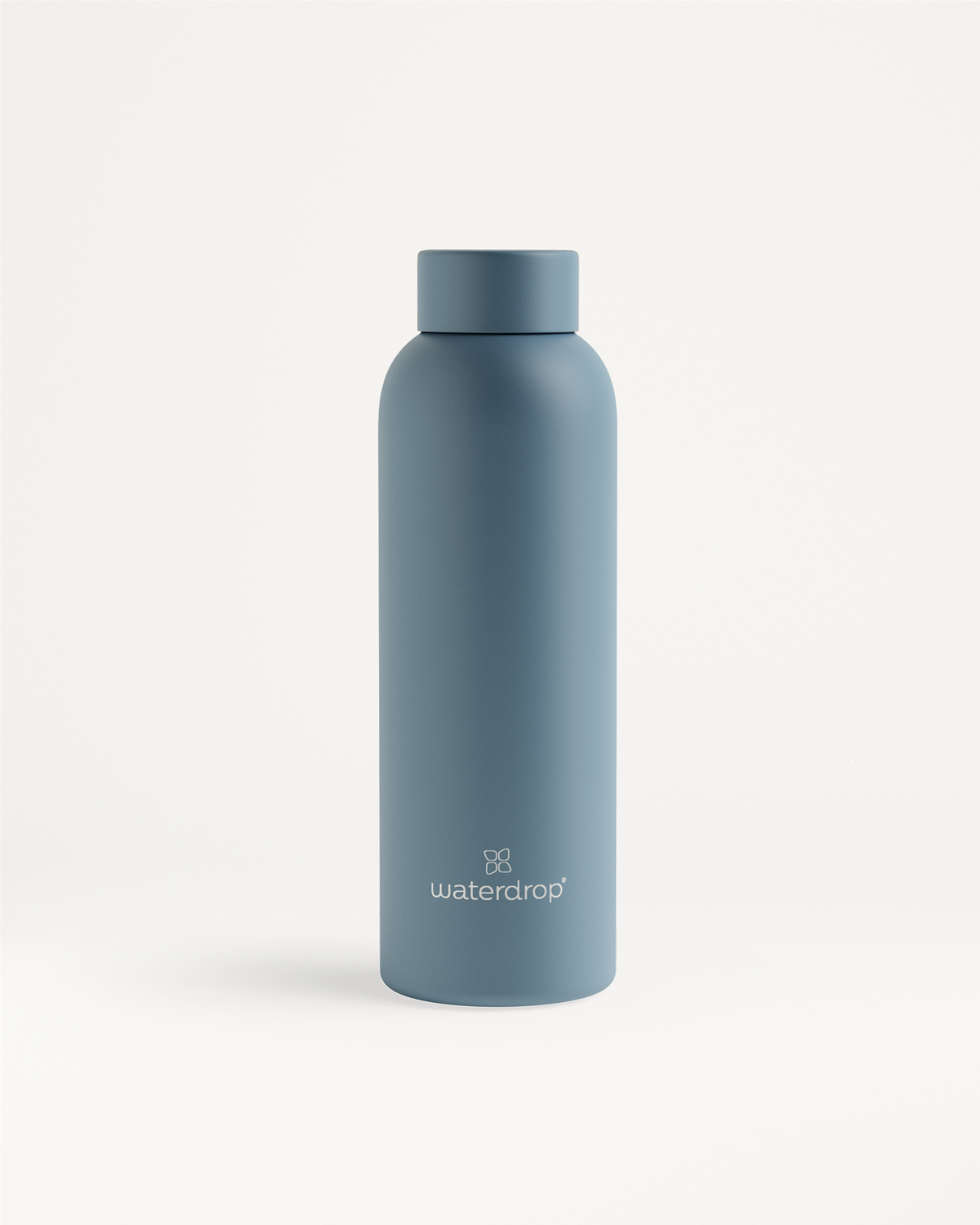 Classic Thermo Steel bottle, double-walled stainless steel, ensures drinks stay cold up to 24 hours or hot for 12, available in 400ml, 600ml, or 1L.