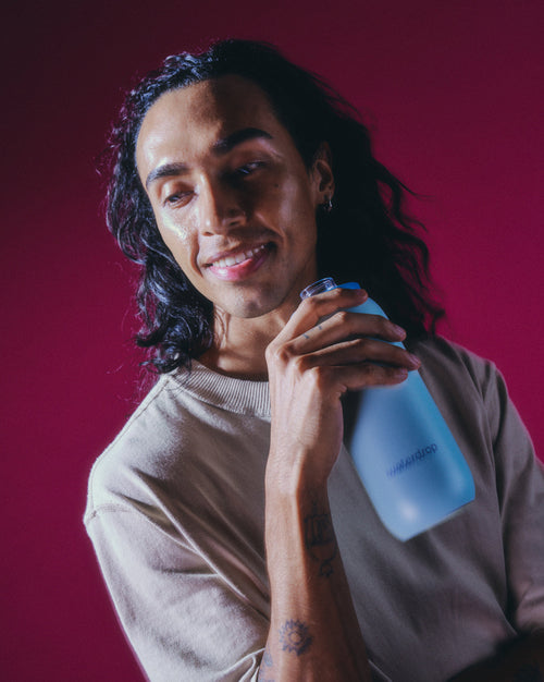 All-Purpose Thermo · Spout Lid in hand, ready for use.