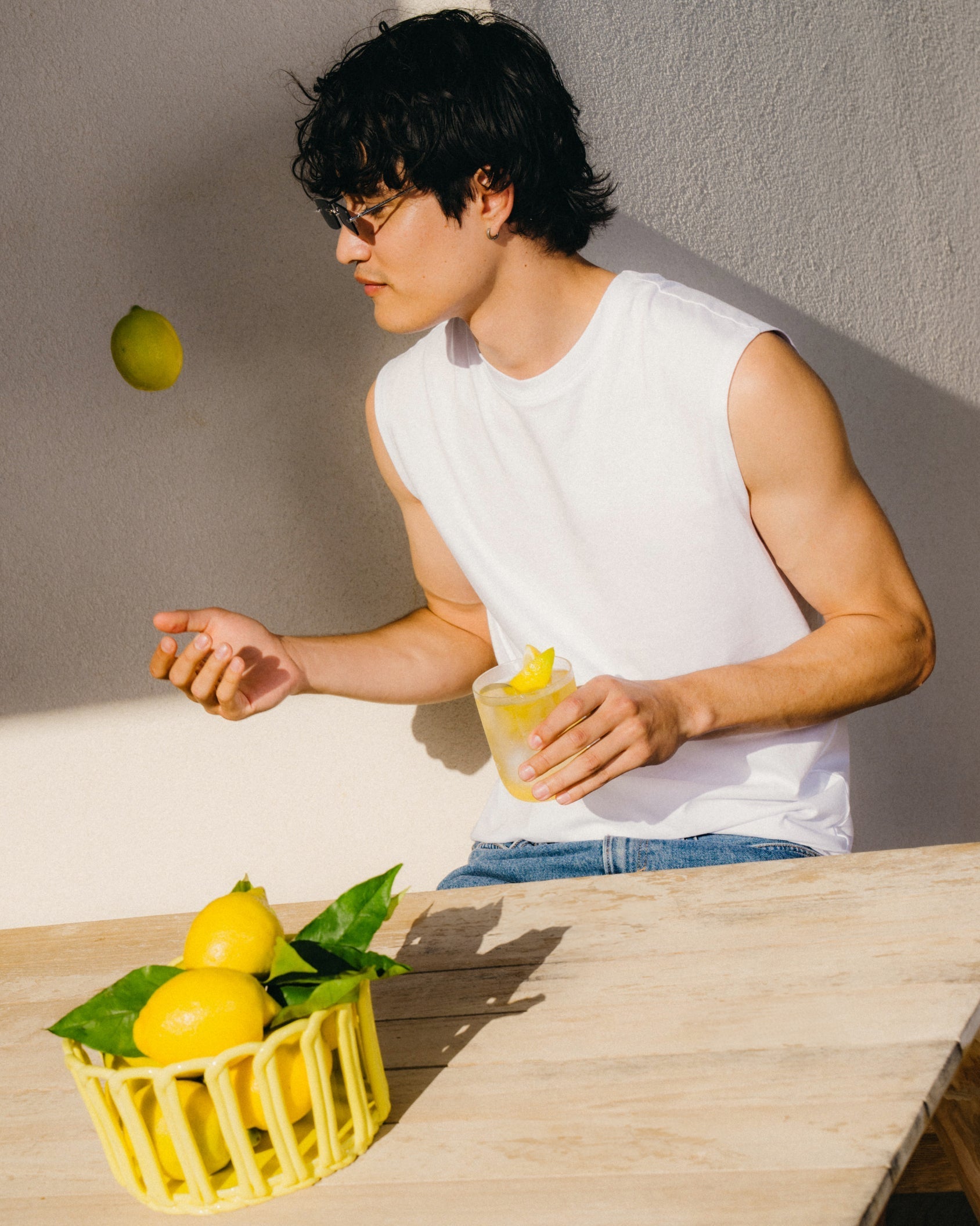 LEMON 3+1: Enjoy refreshing lemon-infused drinks.